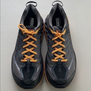 Hoka one one sneakers NWOT